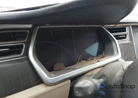 2013 Tesla Model S Performance из США, поврежденный, VIN 5YJSA1DP8DFP17806